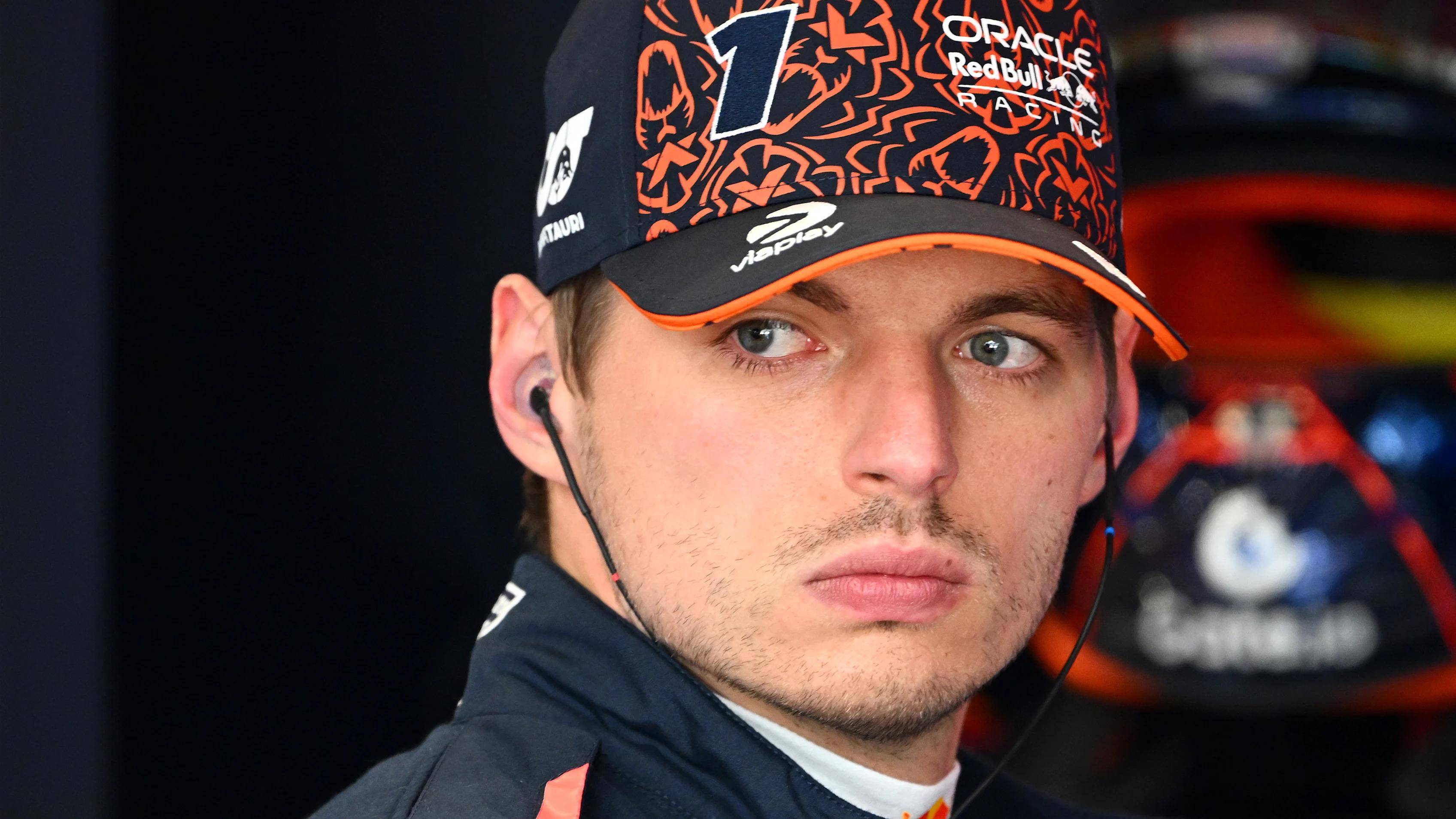 爱游戏APP-阿斯顿马丁轻取威廉姆斯，维斯塔潘高光表现