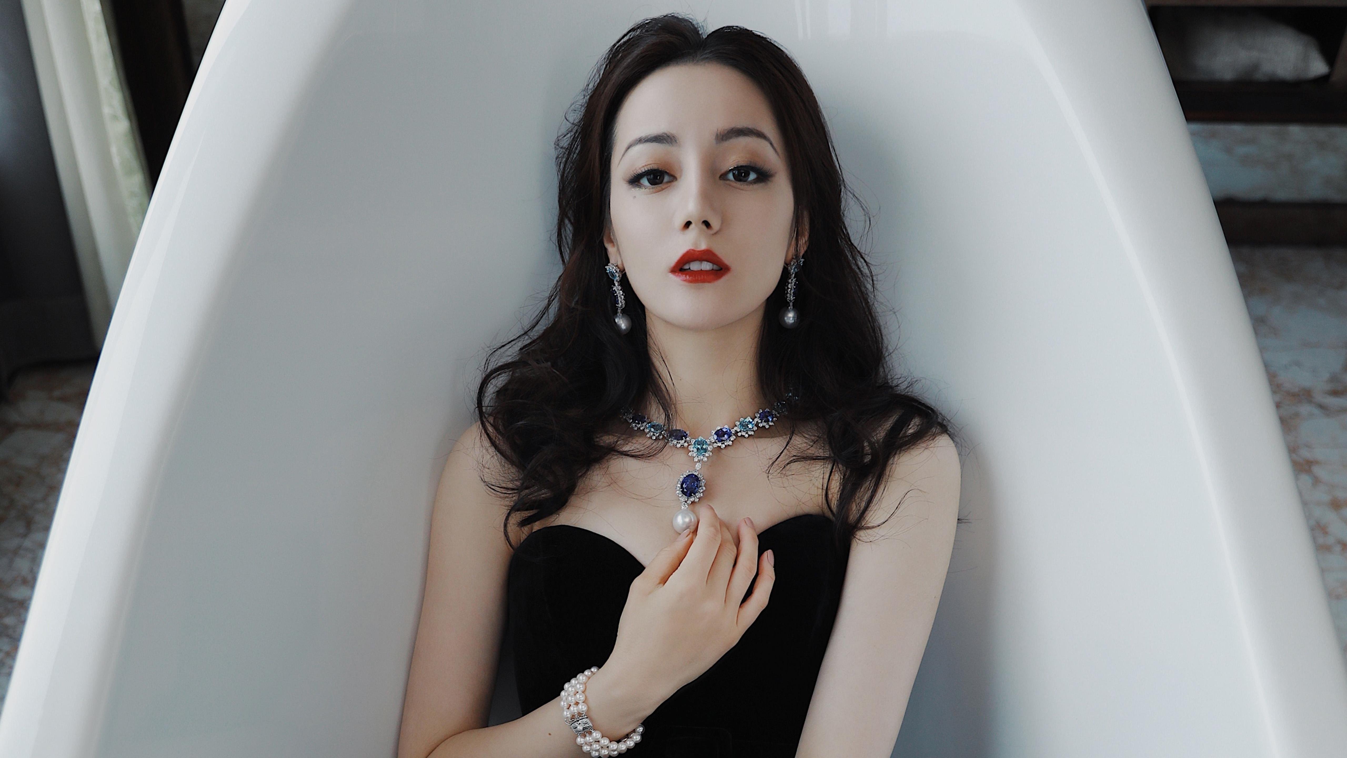 西决生死战焦点，广厦队奇迹粉碎雄鹿王朝，改写篮球史