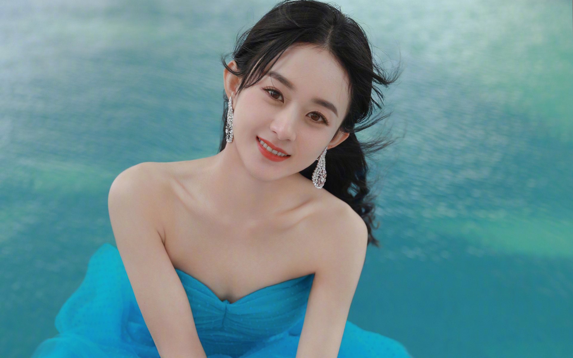 从瓜迪奥拉到阿尔瓦雷斯，一种战术灵魂的隔代传承